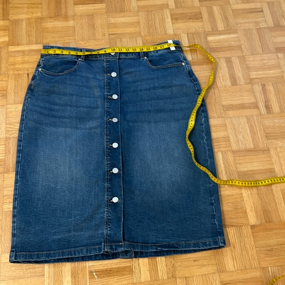 Joules - Picture 1 of 9